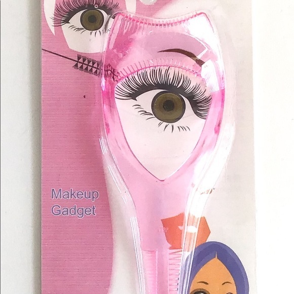 Makeup Brushes ~ Makeup Sponge ~ Mascara Kit - Picture 3 of 7